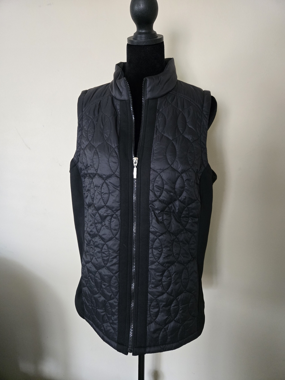 Chico's weekends collection- Black Quilted Sleeveless Zip Vest